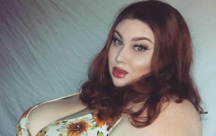 Девушка весом 200 кг разбогатела на видео приемов пищи