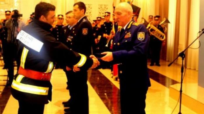Генинспекция по чрезвычайным ситуациям наградила лучших спасателей года