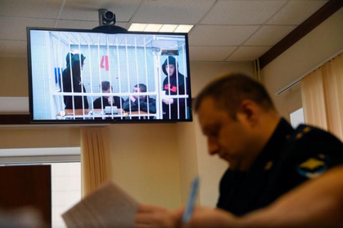 Кокорина и Мамаева захотели оставить за решеткой