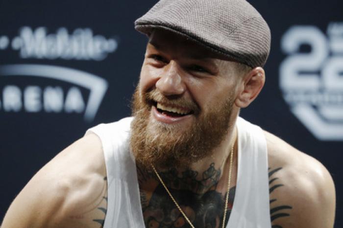 Макгрегор вежливо бросил вызов бывшему чемпиону UFC
