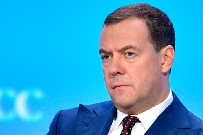 Медведев решил выезжать в регионы для наблюдения за реализацией нацпроектов