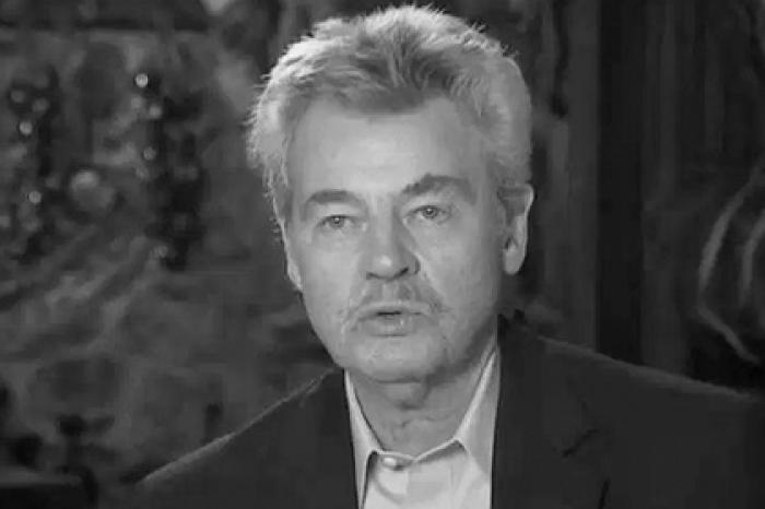 Муж певицы и актрисы Чаро совершил суицид при жене после 40 лет брака
