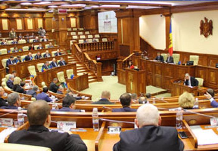 PARTIDUL DEMOCRAT OBŢINE O TREIME DIN LOCURILE ÎN PARLAMENT – 34 DIN 101 MANDATE