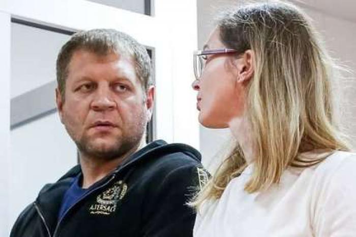 Александра Емельяненко лишили прав