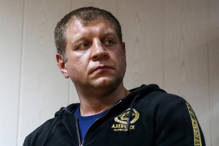 Александр Емельяненко процитировал Есенина и объяснил проблемы с законом