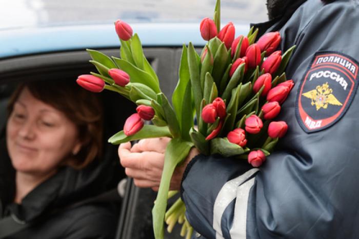 ГИБДД помечтала о дороге без женщин