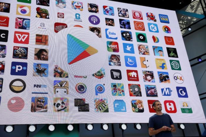 Google посчитал слежку за женщинами законной