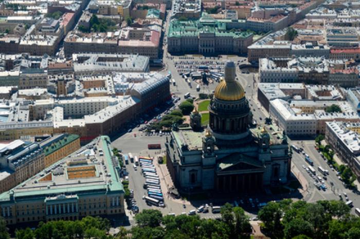 Названы самые культурные города России