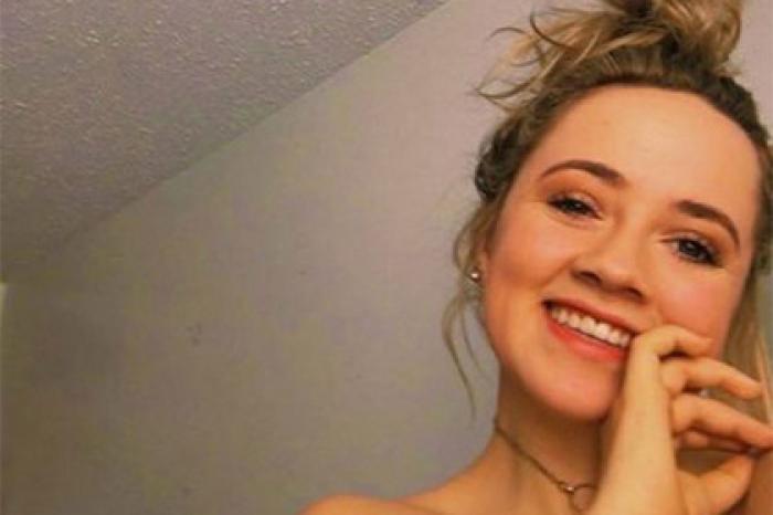 Парень снял клип ради знакомства в Tinder и прославился в сети