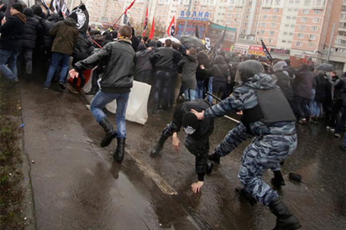 Россиян предупредили о последствиях нападения на полицейских
