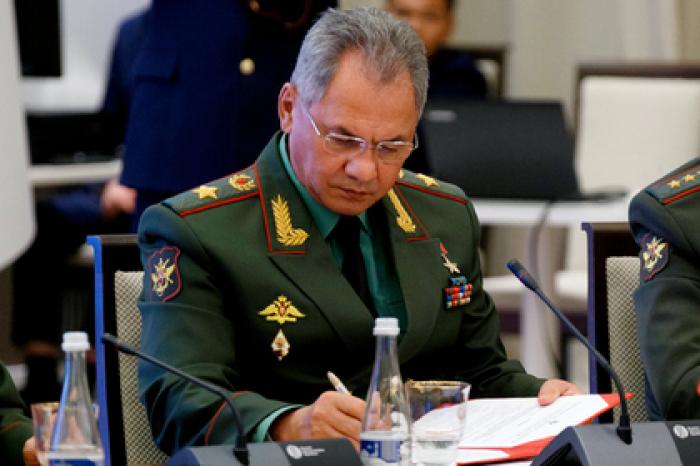 Шойгу похвалил разогнанных Сердюковым бюрократов