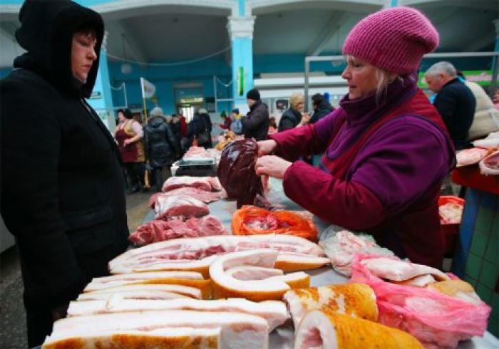 Врач рассказала, стоит ли есть сало