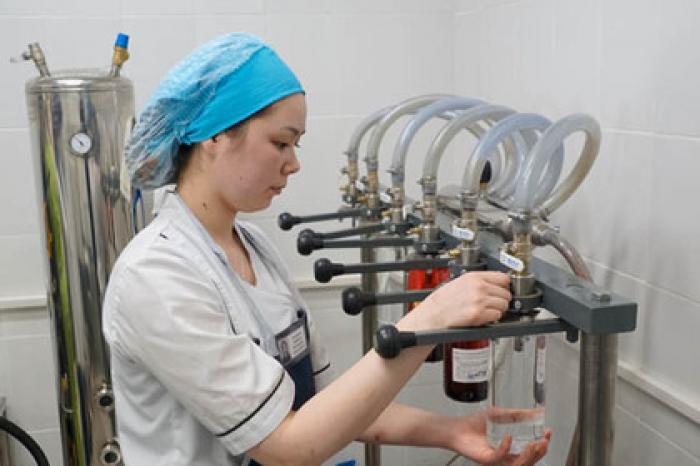 В женской колонии Красноярска наладили производство газировки