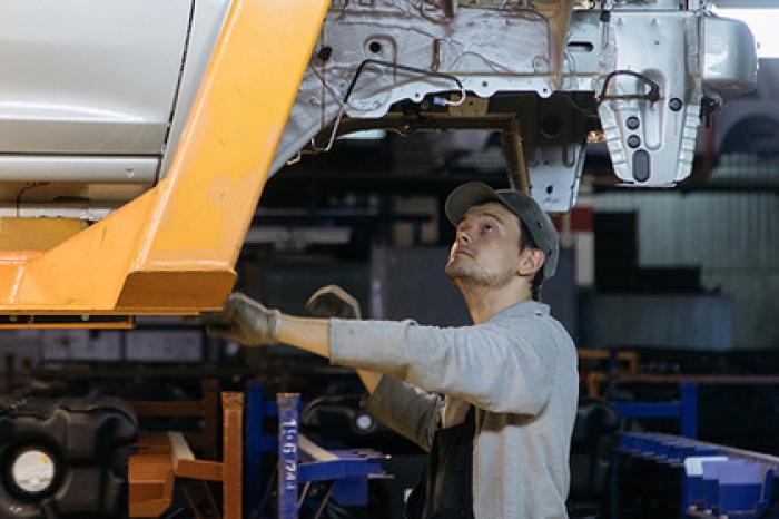 «АвтоВАЗ» впервые за десять лет получил прибыль