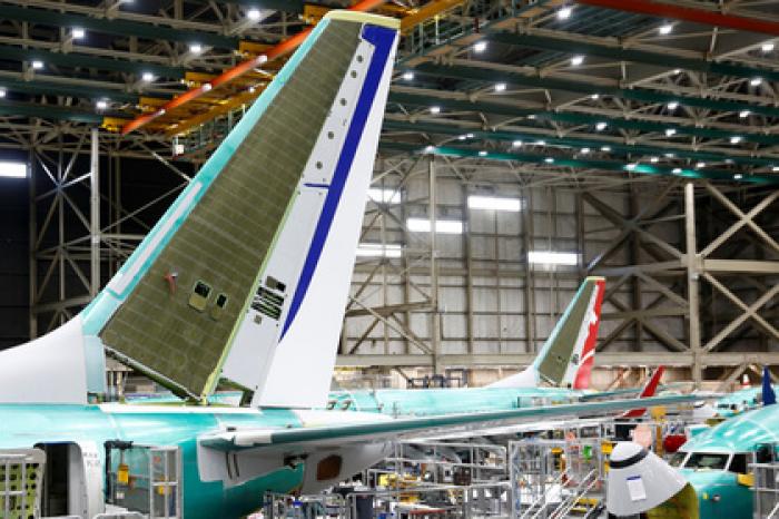 Boeing сократит производство самолетов 737 МАХ после катастроф