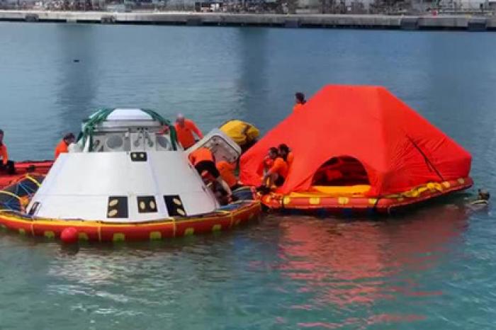 Boeing выловил Starliner из воды