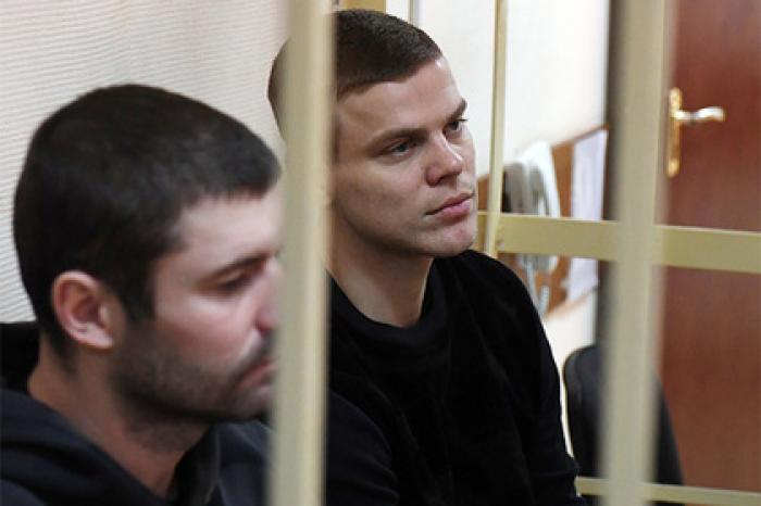 Cуд над Кокориным и Мамаевым прервался из-за угрозы взрыва