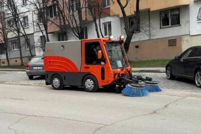 Для управления ЖКХ в этом году купят 20 новых машин