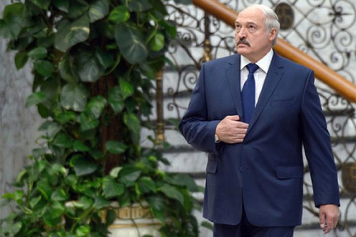 Лукашенко позвал Европу решать проблемы своих соседей