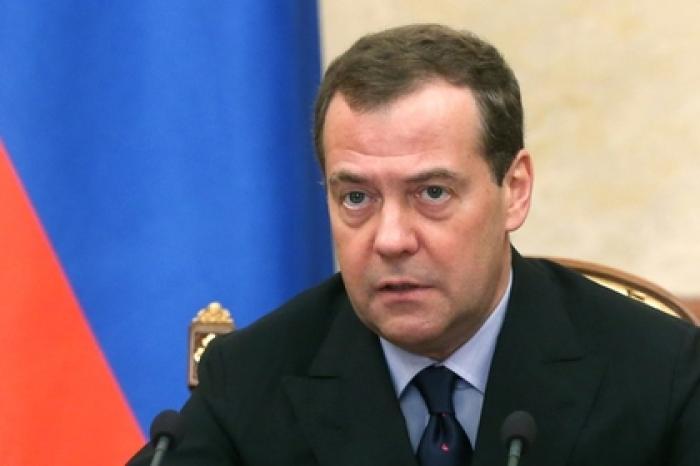 Медведев потребовал наказать ответственных за «грязную» нефть