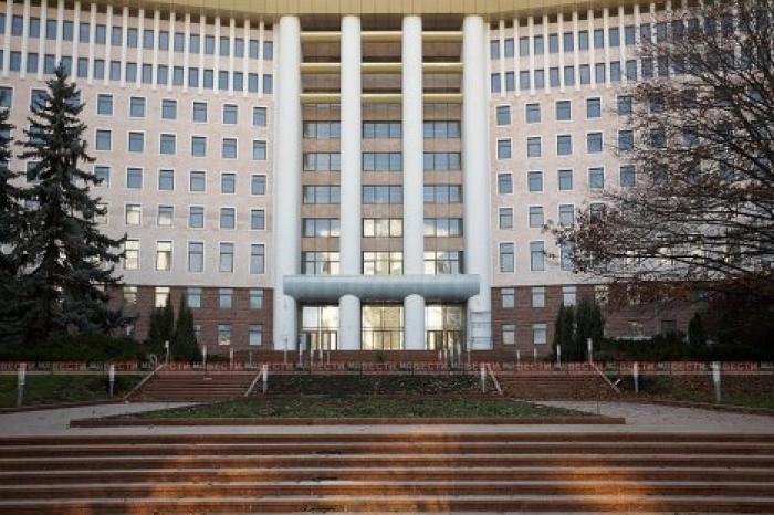Молодые эрудиты из разных уголков страны проверили свои знания о парламенте