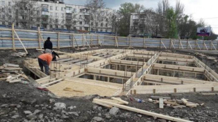 На столичном бульваре Дечебал отреставрируют фонтан