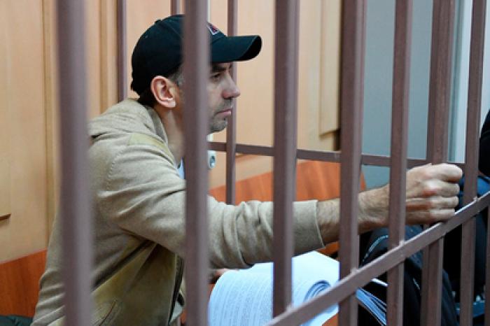 Стало известно о попытках снять деньги со счетов Абызова до их ареста