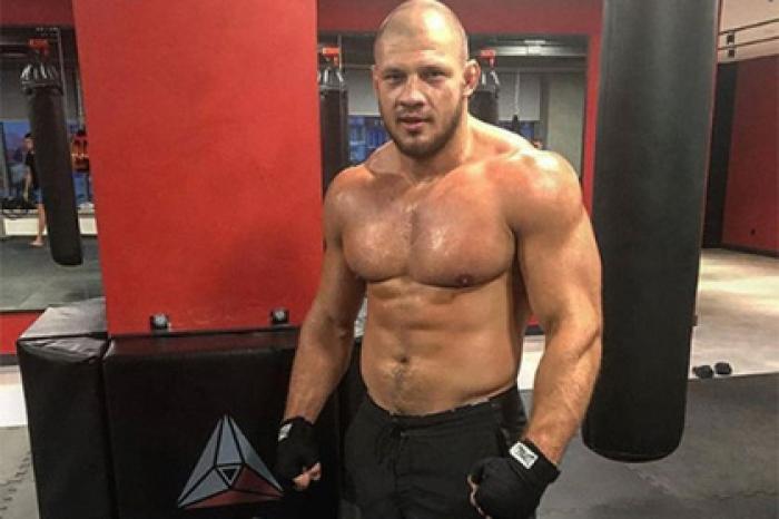 Уральский Халк описал трудный путь российских бойцов в UFC