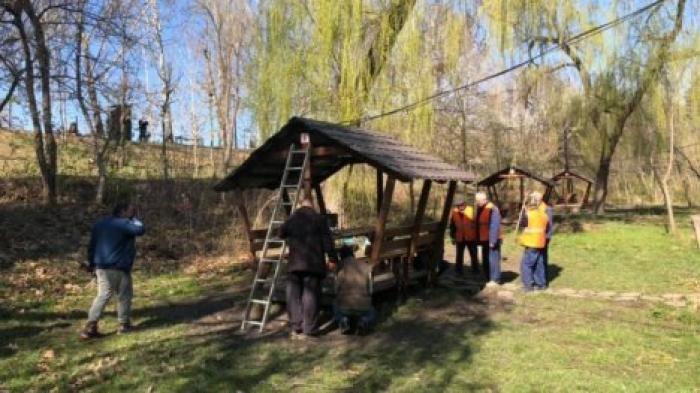 В парке "Долина роз" снесли все беседки и мангалы