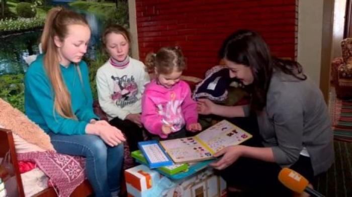 В рамках пасхальной кампании семья из села Селемет получила подарки от фонда Плахотнюка"Эдельвейс"