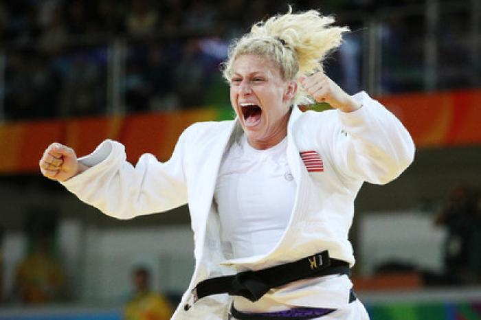 Американская олимпийская чемпионка уверовала в победу над Нурмагомедовым