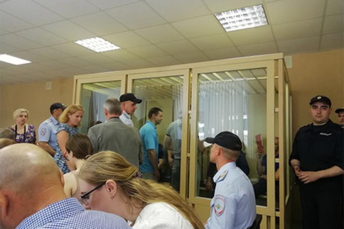 Банда авторитета Волобуя пошла под суд за убийства и поджоги