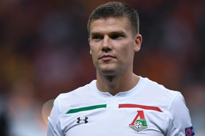 Игорь Денисов скрылся от «Локомотива»
