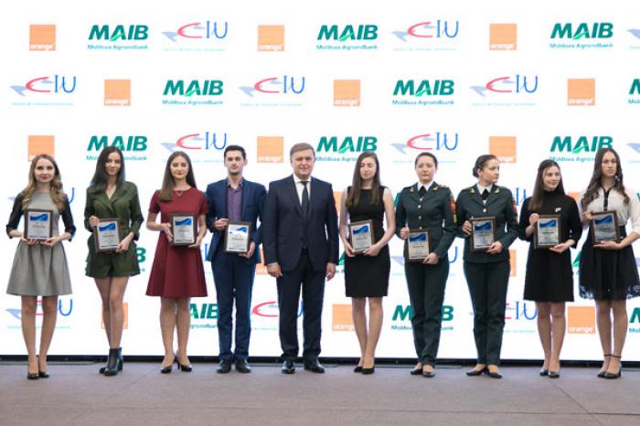 MAIB continuă să investească în educaţia de calitate şi să premieze performanţele studenţilor