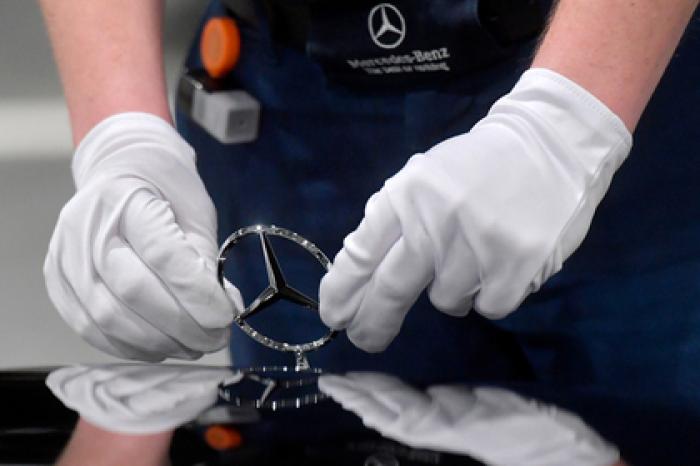 Mercedes и Kia пожаловались в ФСБ на российские суды