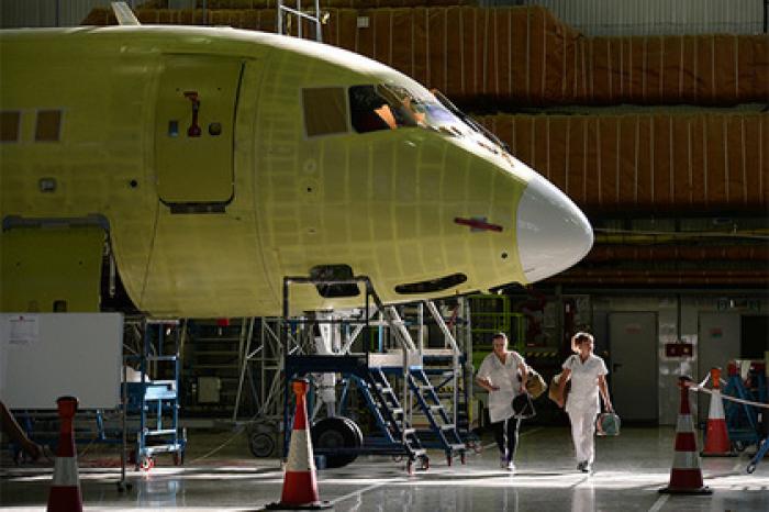 Производитель SSJ-100 ответил на обвинения в ненадежности самолета