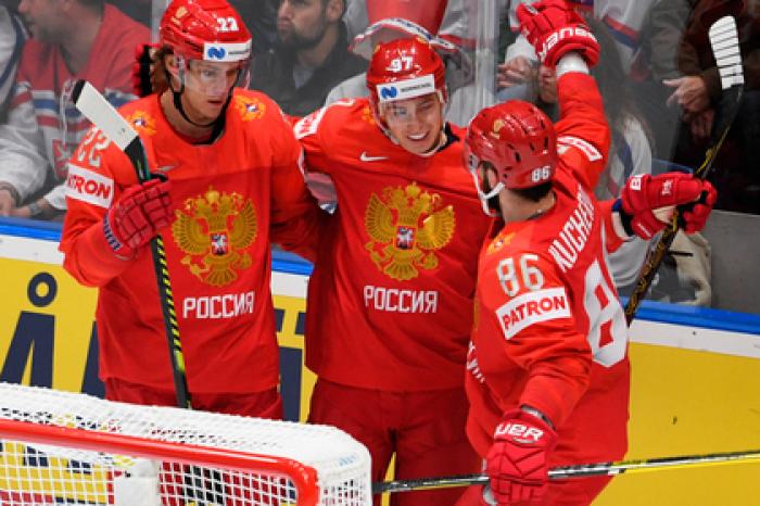 Российские хоккеисты одержали третью победу подряд на чемпионате мира