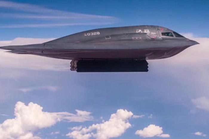 Стратегический B-2 сбросил «зловещее сообщение» врагам США