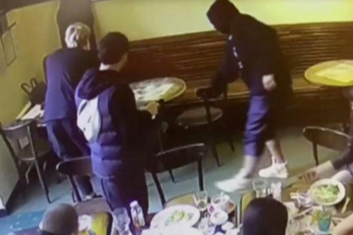 Стул из дела Кокорина и Мамаева приговорили к уничтожению