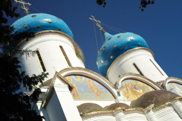 Священник Троице-Сергиевой лавры напал с ножом на монаха
