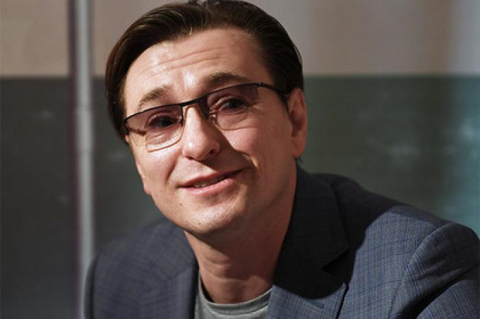 Безруков открестился от роли президента из-за Зеленского