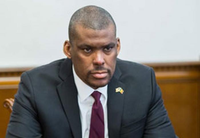 DUPĂ ÎNTREVEDEREA CU PREŞEDINTELE, AMBASADORUL SUA A MERS LA SEDIUL PDM, UNDE S-A DESFĂŞURAT ŞEDINŢA CONSILIULUI REPUBLICAN
