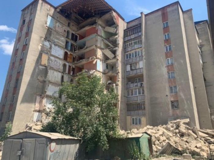 Майя Санду посетила Акати спустя неделю после обрушения жилого дома
