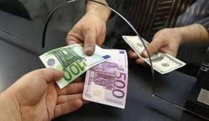 НБМ отмечает снижение объема денежных переводов из-за рубежа