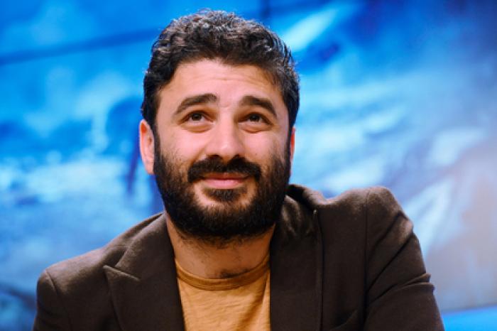 Режиссер Сарик Андреасян поддержал высмеивающего его BadComedian
