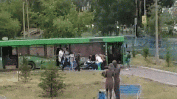 Родившийся в автобусе ребенок получит бесплатный проезд на всю жизнь