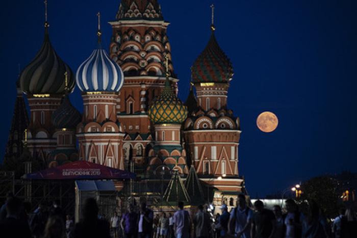 Россиян признали нежизнеспособными на Луне