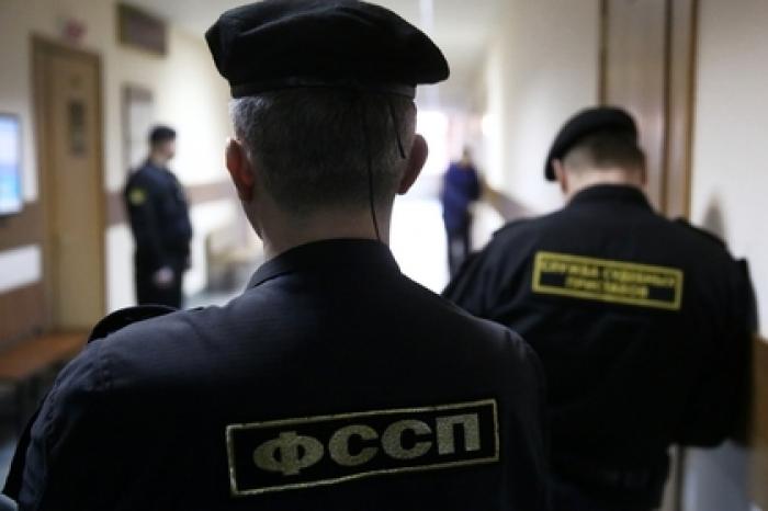 Российским приставам поднимут пенсии