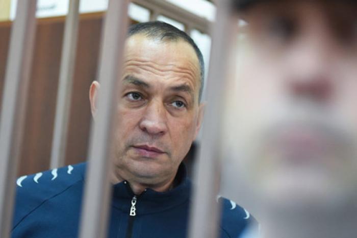 Шестун порезал себя во время суда