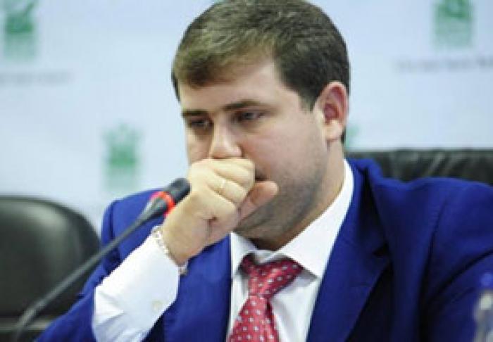 UN AVOCAT CONSIDERĂ CĂ PROCURORII SUNT COMPLICI LA ASCUNDEREA BUNURILOR DOBÂNDITE ILEGAL DE ILAN ŞOR